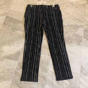 Chico’s NWT Travelers Collection stripe print crepe pants